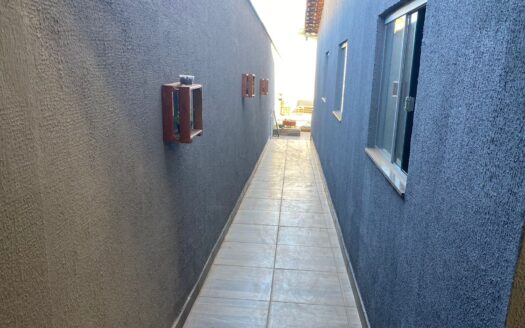 Vende-se essa Linda Casa de 04 quartos com Piscina no Bairro Cidade Satélite São Luiz