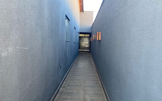 Vende-se essa Linda Casa de 04 quartos com Piscina no Bairro Cidade Satélite São Luiz