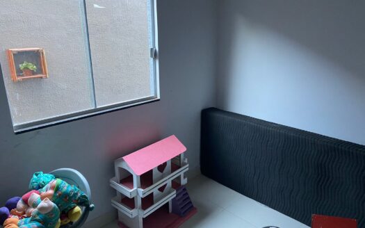 Vende-se essa Linda Casa de 04 quartos com Piscina no Bairro Cidade Satélite São Luiz