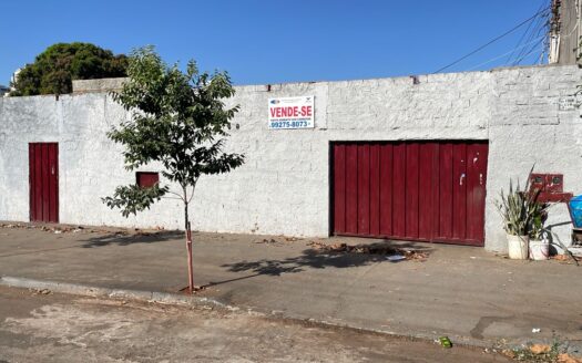 Casa no Setor Pedro Ludovico com acesso fácil ao shopping Flamboyant localizada na rua 1012