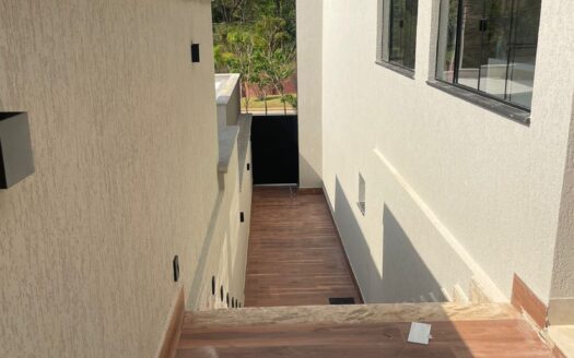 Sobrado novo nunca Habitado no Jardins Barcelona.