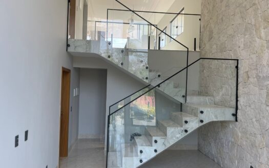 Sobrado novo nunca Habitado no Jardins Barcelona.