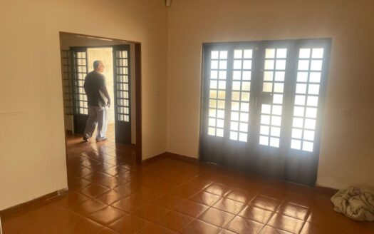 Linda casa a venda em Terezopólis- GO a 500 Metros aproximadamente do Grupo vale do amanhecer.