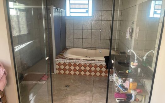 Linda casa a venda em Terezopólis- GO a 500 Metros aproximadamente do Grupo vale do amanhecer.