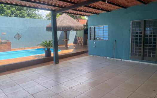 Linda casa a venda em Terezopólis- GO a 500 Metros aproximadamente do Grupo vale do amanhecer.