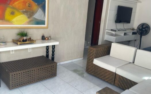 Casa no Jardim Mariliza 03 quartos com piscina.