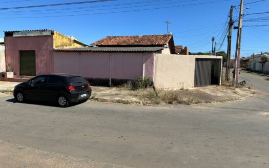 Casa de 02 quartos de esquina na Vila Mariana em Aparecida de Goiânia