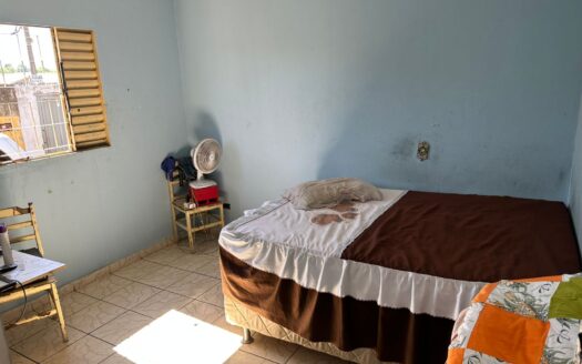 Casa de 02 quartos de esquina na Vila Mariana em Aparecida de Goiânia