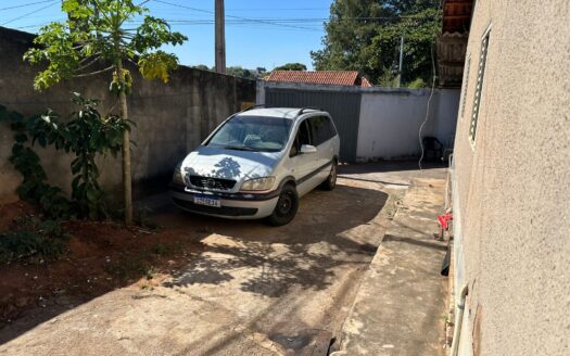 Casa de 02 quartos de esquina na Vila Mariana em Aparecida de Goiânia